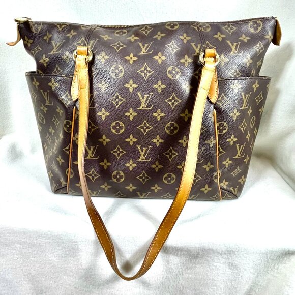 Sold~Authentic Louis Vuitton LV Shoulder Bag Totally MM Monogram w Dust Bag - Picture 11 of 13